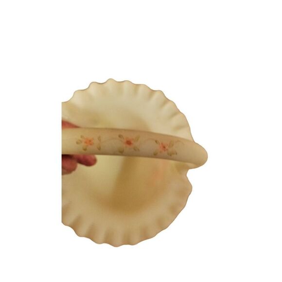 Fenton vintage Vaseline glass basket in good condition. Hand painted. - Picture 7 of 9